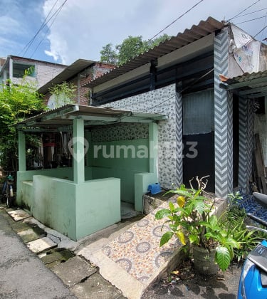 Rumah Kost Dua Lantai Siap Huni di Semarang Tengah A5321