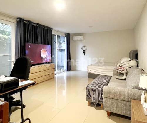 Rumah Damai Halaman Luas Ada Lapangan Basket Kolam Renang Di Gunung Pati A4787