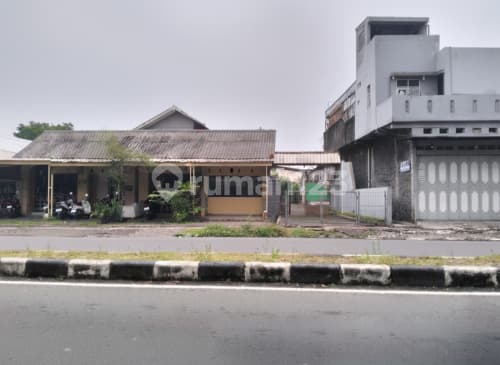 Rumah dan Toko Siap Huni Pinggir Jalan Di Tembalang A4754