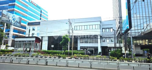 Gedung Siap Pakai Tiga Lantai Strategis di Semarang Tengah A5398