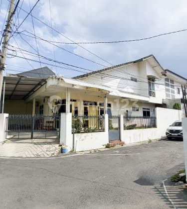 Rumah Siap Huni Bagus Strategis di Semarang Tengah A5394
