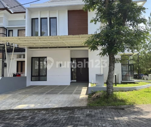 Rumah Dua Lantai Siap Huni Bagus di Bsb Mijen A5085