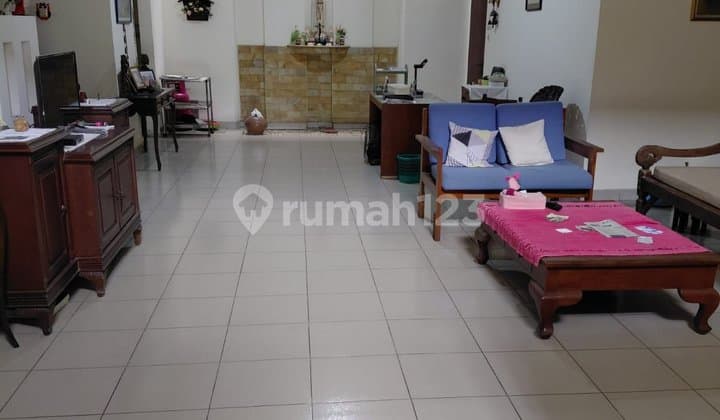 House in Sunter, can be used as a warehouse.