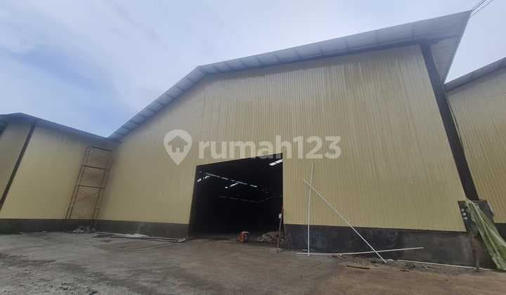 Gudang, di Kebon Jeruk,