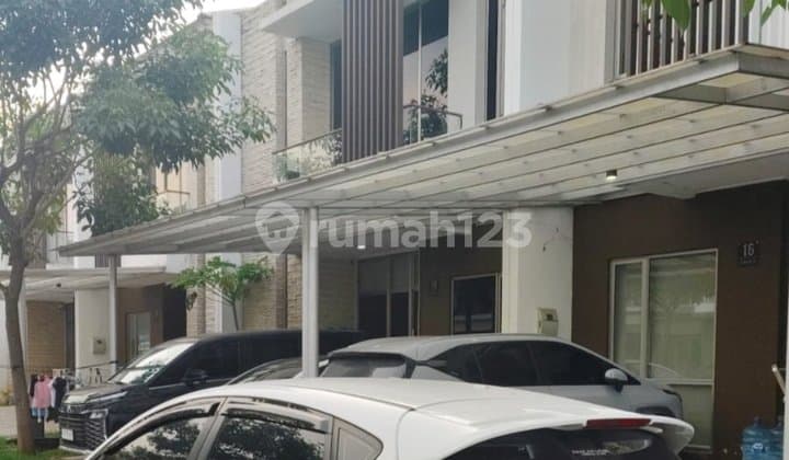 Rumah, 2 Lantai, SHM, di Pantai Indah Kapuk,