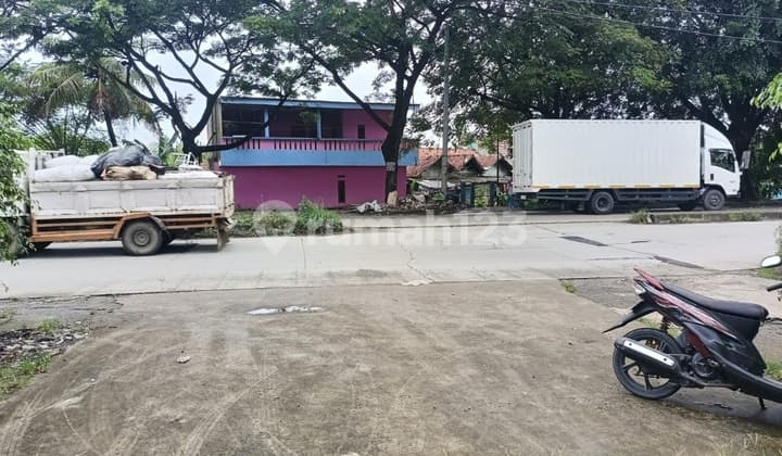 Gudang, di Tangerang,
