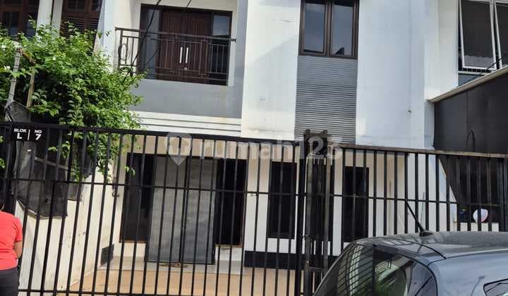 In Sunter, Ready to Occupy, Newly Renovated
