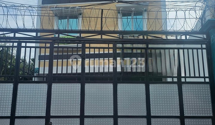 Ruko.gandeng.grogol.akses.kontiner