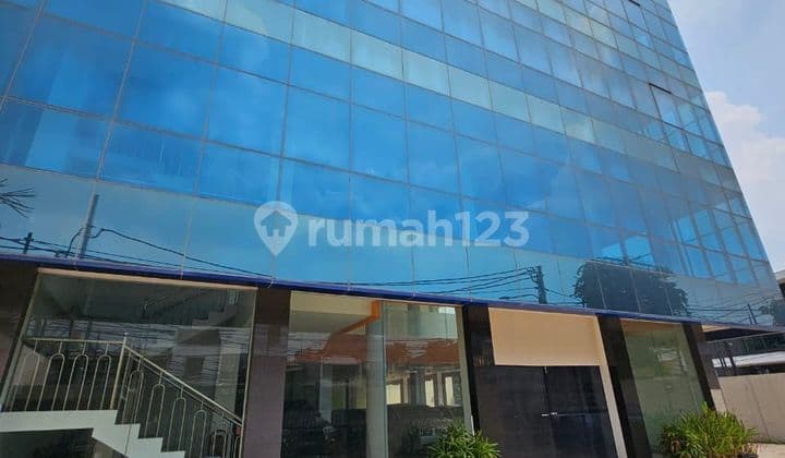 Ruang Usaha 1600m2 Dekat Jkt Pusat