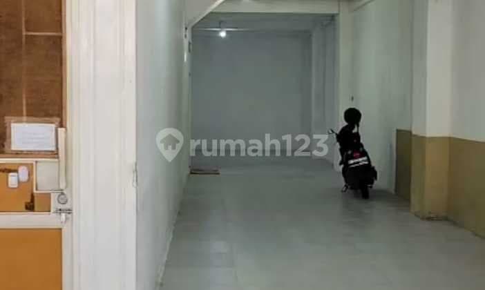 Ruko, 1 Lantai, di Cempaka Putih,