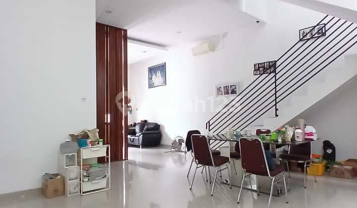 Rumah di Kelapa Gading SHM