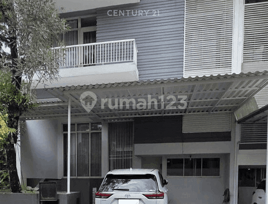 For Sale Strategic House at Attractive Price in Pd Pinang, South Jakarta