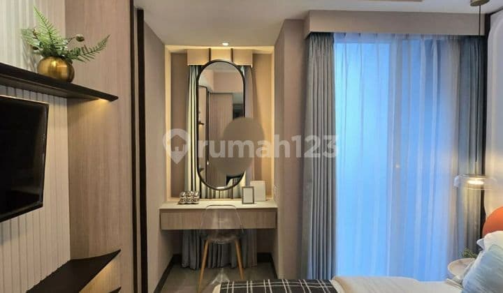 Disewakan Apartemen Bella Pakuwon City Mall Lantai 20 Full Furnished - Baru Gress