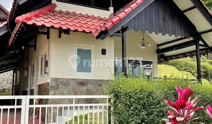 Dijual Villa Grand Whiz Trawas Mojokerto