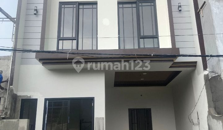 For Sale House in Rungkut Mapan Barat - Brand New For Sale House in Rungkut Mapan Barat - Brand New
