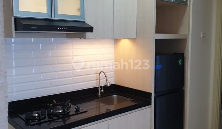 For Rent Amor Apartment Pakuwon City Mall 30th Floor Fully Furnished - Corner Unit