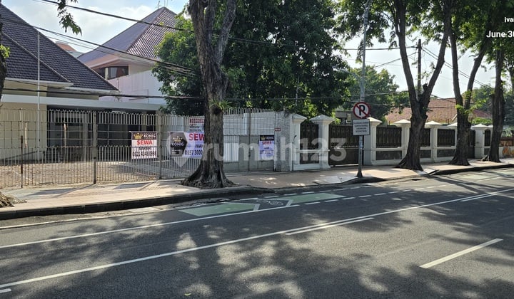 S. Surabaya Kota. Raya Darmo. Siap Pakai