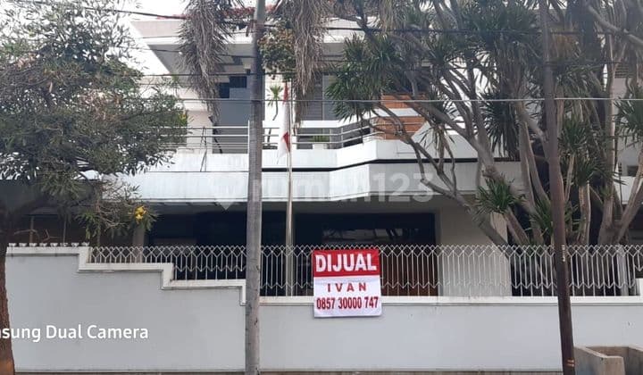 Manyar Kertoarjo. Mewah. Siap Huni. Furnish.