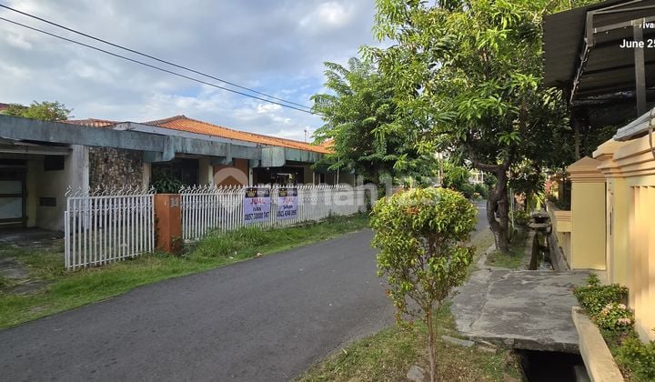 Mayjen Sungkono, Pakis Tirtosari. Rumah Hitung Tanah