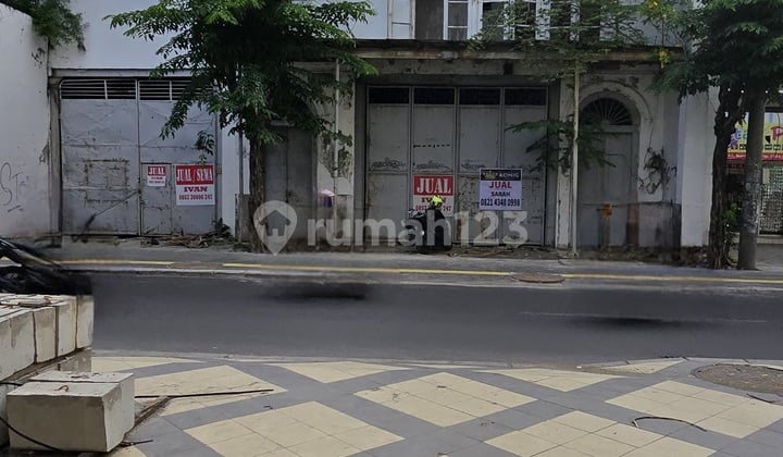 Surabaya City. Karet Street. Commercial/business area