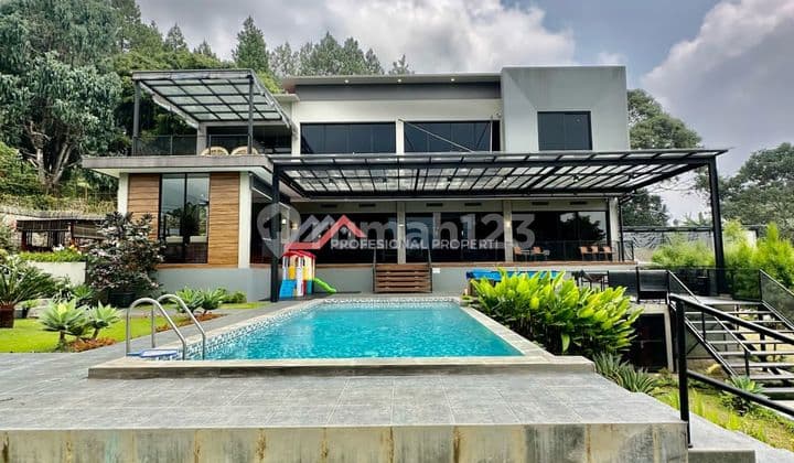 Brand New Private Resort With Pool Full Furnished di Puncak