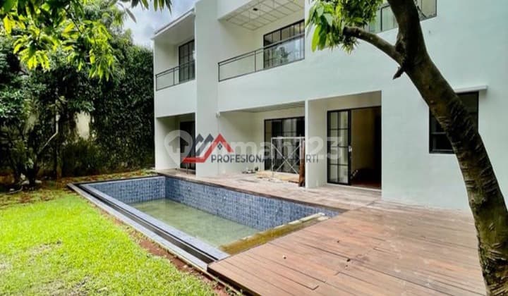 Newly Renovated Ready-to-Occupy House Near Senayan in Kebayoran Baru
