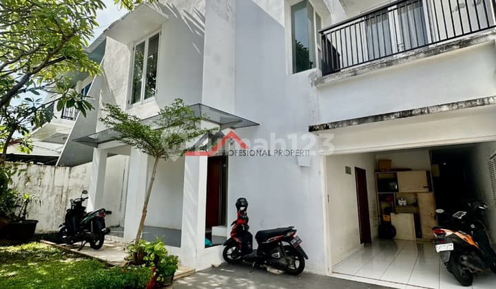 Rumah Siap Huni Lingkungan Premium Kebayoran Baru Jakarta Selatan