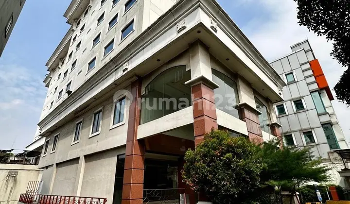 Di Jual Ex Hotel 9 Lantai Komersial Harga Dibawah NJOP
