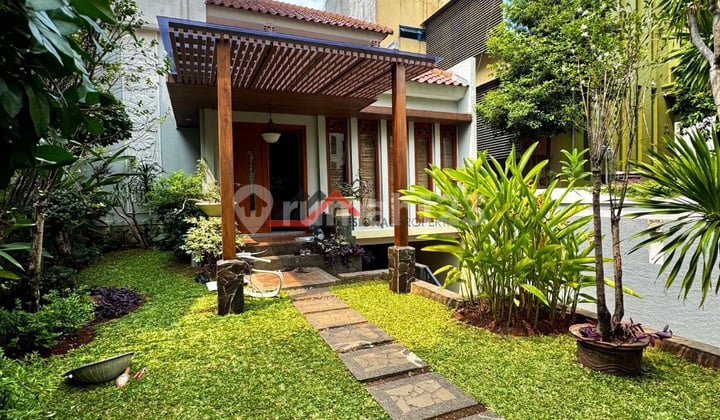 Ready-to-Live House in an Exclusive Complex in Kemang, South Jakarta