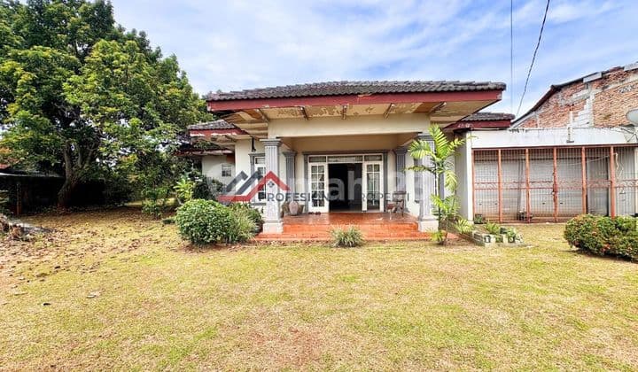 Rumah Lama Hitung Tanah Cocok untuk Townhouse di Area Cilandak, Jakarta Selatan
