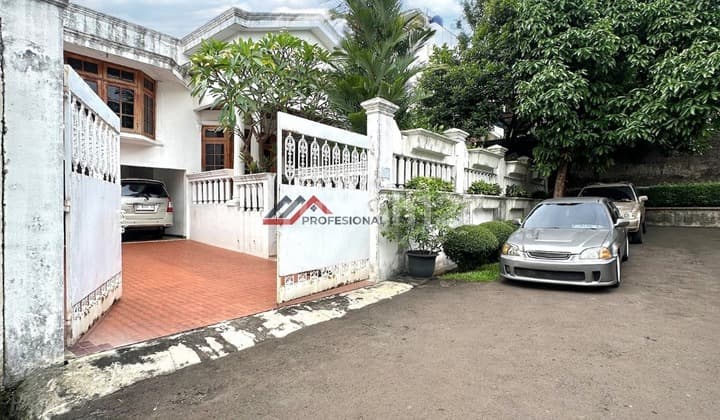 Rumah Dalam Komplek Dekat Tol Simatupang