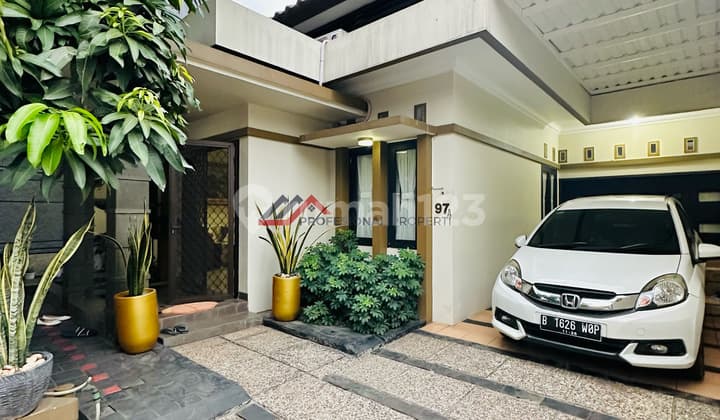 Rumah Modern Minimalis Siap Huni Dalam Komplek di Cirendeu