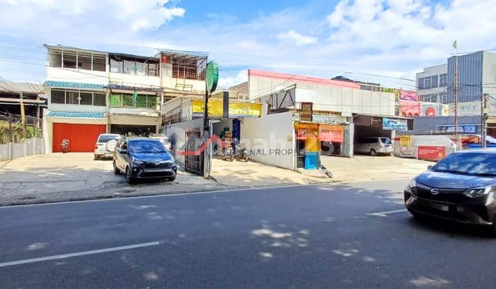 Strategic 3-Story Shop House Near Simatupang