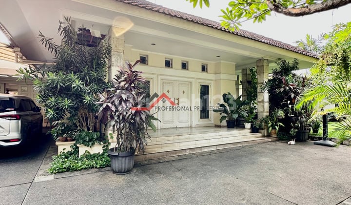 Single-Story House Ready to Live In Quiet Neighborhood