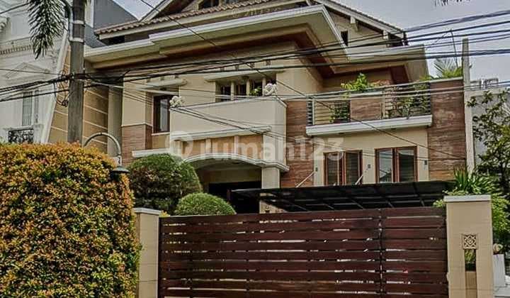 rumah mewah siap huni dan bebas banjir di kawasan elite Puri Indah