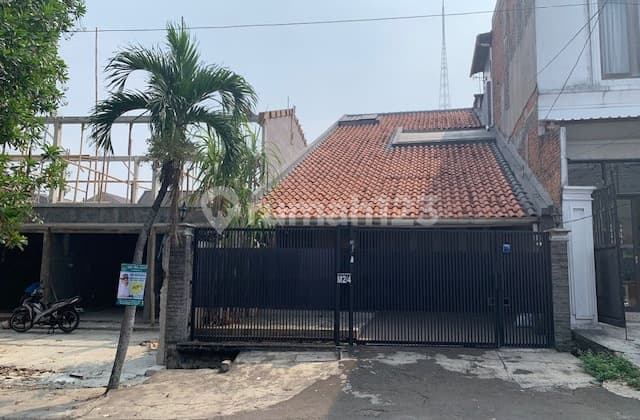 Flood-Free House in Joglo, Hankam Street West Jakarta
