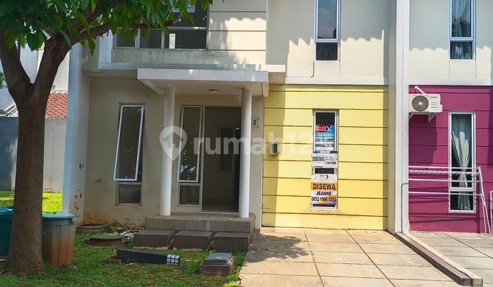 Rumah di Boston Village Dekat Ruko Anniva