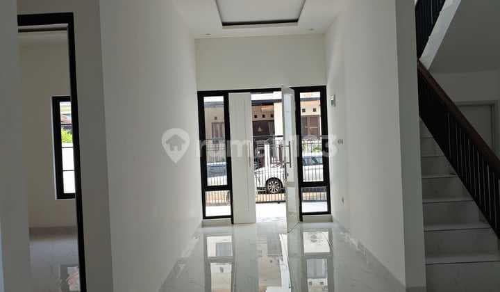 Rumah Siap Huni Di Regency Melati Mas Dekat Wtc Matahari Serpong