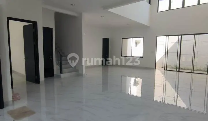 10X20 House in PIK2, New, Nice, Quiet, Comfortable
