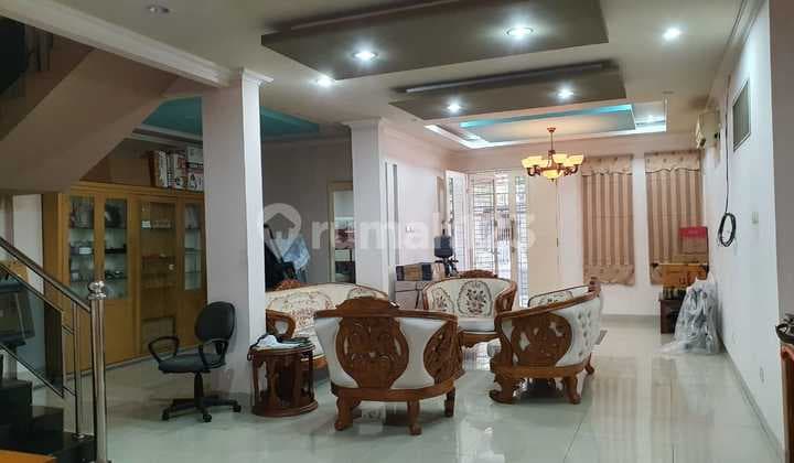 Dijual Rumah Siap Huni di Daan Mogot Baru. Full Furnish Luas 10x20m