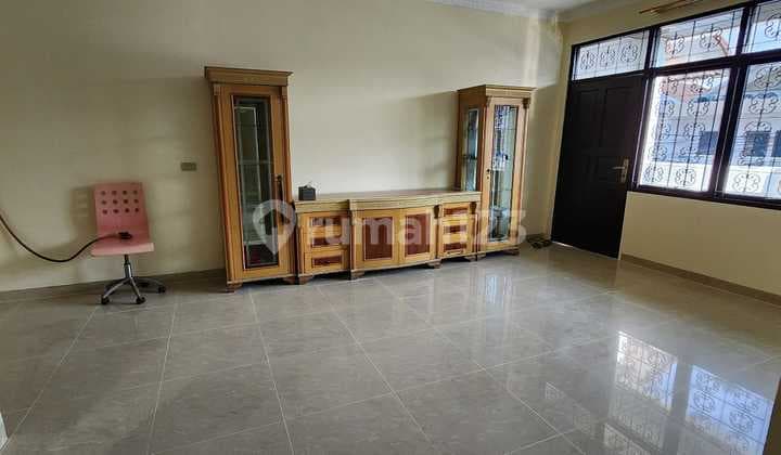 For Rent: Quick and Affordable House in Muara Karang, Across from Penabur School