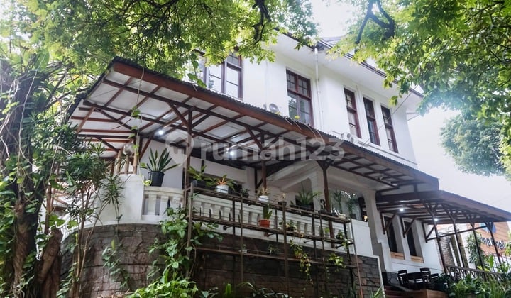 Rumah Heritage Belanda @ Sayap Dago. Cocok Utk Usaha
