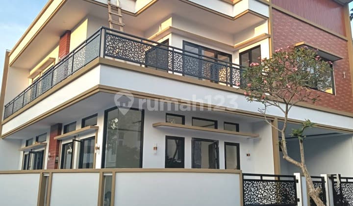 Rumah Baru Modern Minimalis Kencana Loka BSD