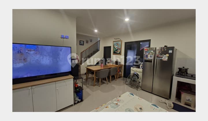 Rumah Posisi Bagus Depan Pos Security - Baroni, Gading Serpong, Tangerang