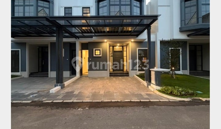 Wide 8 House Louise Cluster Summarecon Gading Serpong, Tangerang