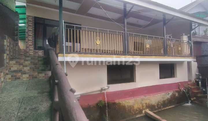 Villa Sangat Strategis