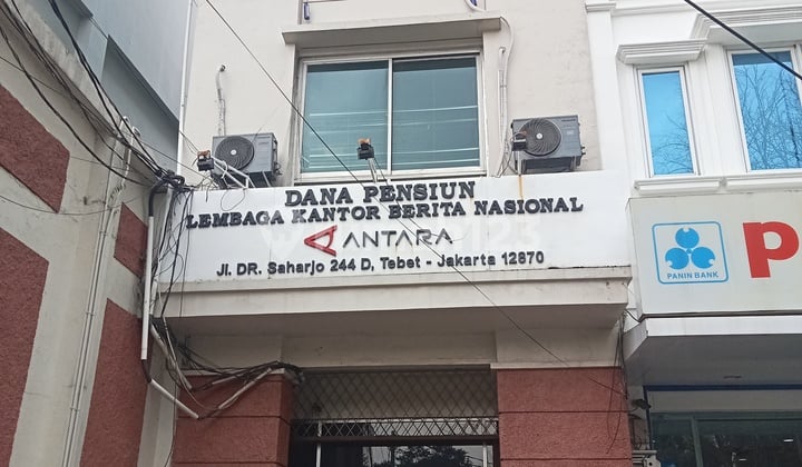 Ruko Terawat.bebas Banjir.bagus Siap Huni.security 24 Jam.depan Jalan Raya
