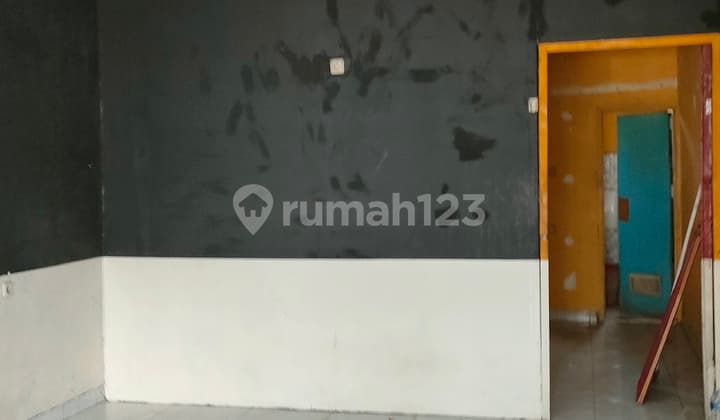 Ruko Hadap Jalan Kamal Raya Cengkareng Jakarta Barat