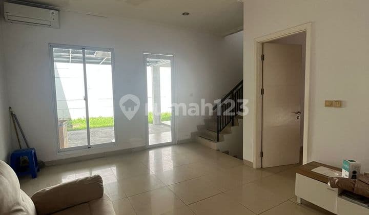 Rumah Greenlake City Disewakan 3 Kamar Tidur. 3 Kamar Mandi.min 2 Thn Sewa