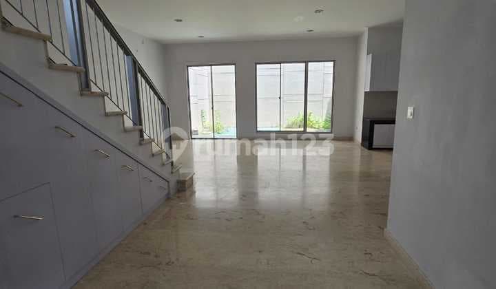 Rumah Golf Island Pik Ukuran 8X20